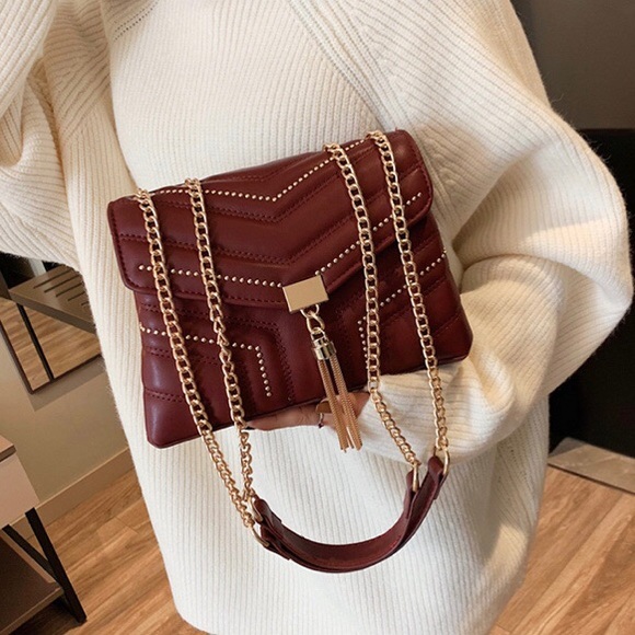 Just In! ๐ LYON Quilted Tassel Crossbody - Picture 5 of 6